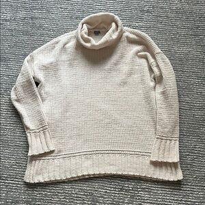 Aerie Cream turtle Neck Sweater